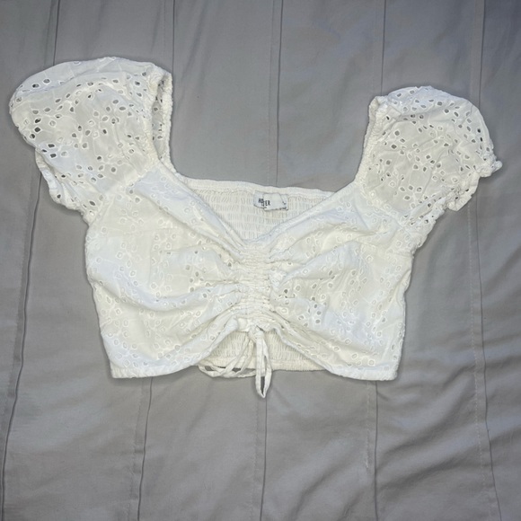 Hollister- Puff sleeve, drawstring front, good condition! - Picture 2 of 2